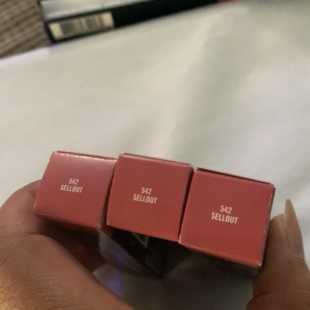 Mac 👄 Stick - Picture 2 of 3
